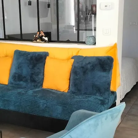 Διαμέρισμα Chez Erika Et Mathias *